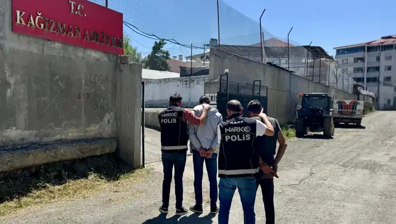 Kars'ta Uyuşturucu Operasyonuyla Kaçakçılara Darbe: 2 Tutuklama