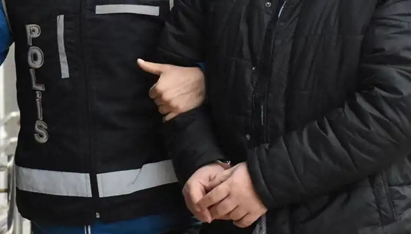 İstanbul’da Terör Soruşturmasında 7 Kişi Tutuklandı: Gözaltı Sayısı 20'ye Ulaştı