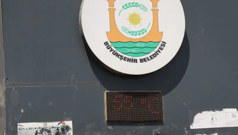 Termometreler 55 Dereceyi Geçti! Sıcaklık Rekorları Kırılıyor