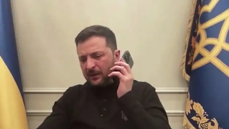 Zelenski Basın Toplantısını Keserek Macron ile Görüştü: Tüm Detaylar Burada!