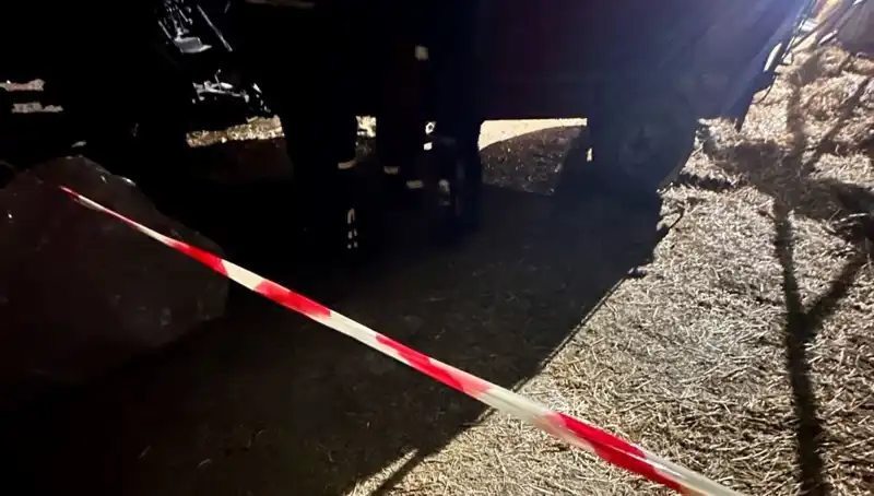 İzmir'de Şok Olay: Yem Karma Makinesinde Yaşamını Yitiren İşçi