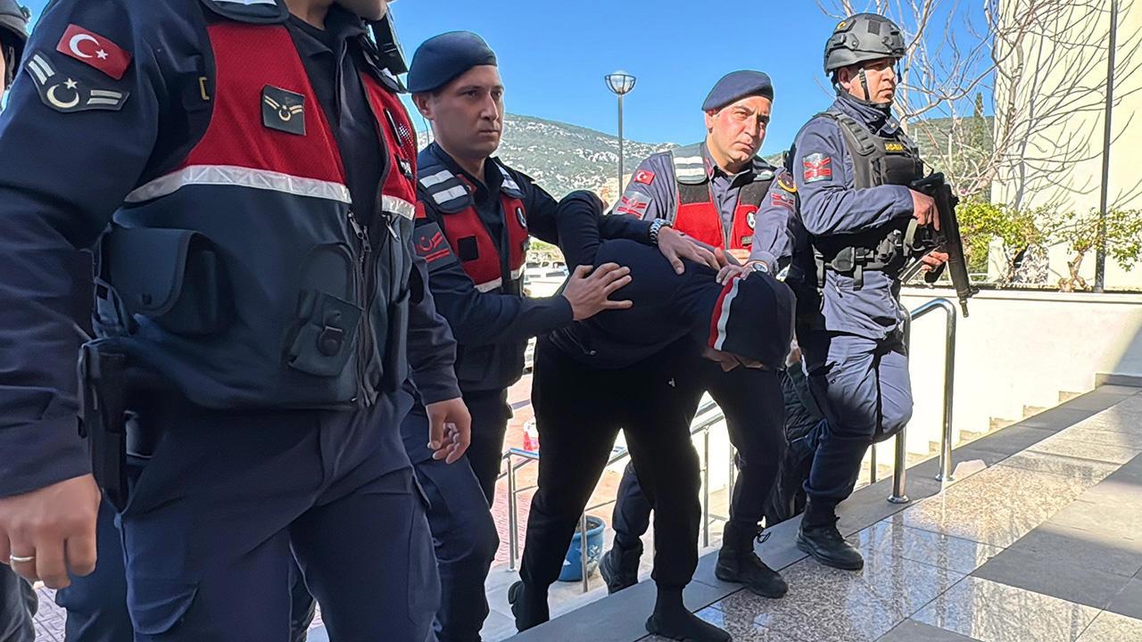 Interpol tarafından kırmızı bültenle aranan suçlu Bodrum'da yakalandı