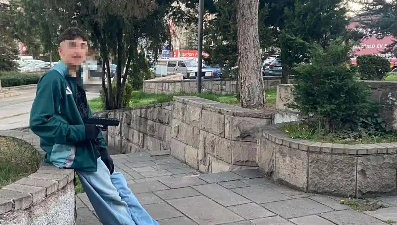 Yol Verme Kavgası Cinayetle Sonuçlandı: Üç Kardeş ve Babaları Gözaltında