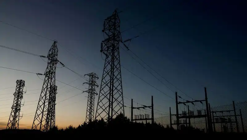 İzmir'in Merkezinde Şok Elektrik Kesintileri: Nedenleri ve Çözüm Süreçleri