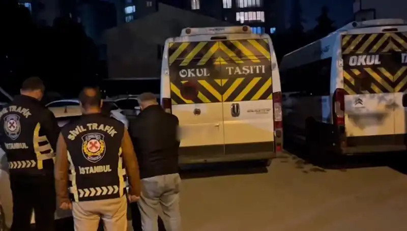 Görüntüler Tepki Çekmişti: İki Servis Sürücüsü Suçüstü Yakalandı