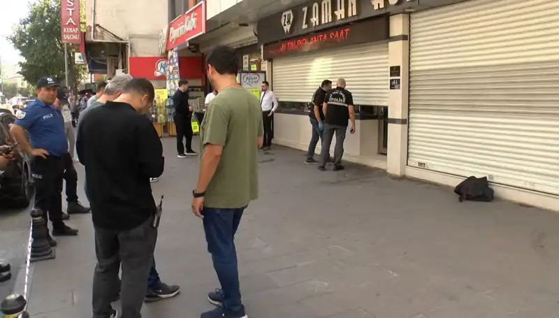 Güpegündüz Cadde Ortasında Gerçekleşen Soygun Ve Sonrası