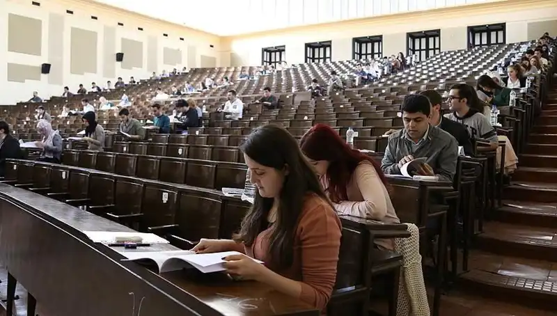 Üniversite Kayıtları İçin Son Gün! Geleceğiniz İçin Adım Atın