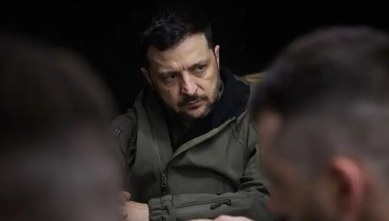 Zelenski’nin İddiası: Rusya, Kuzey Kore Füze Teknolojisini Kullanıyor!