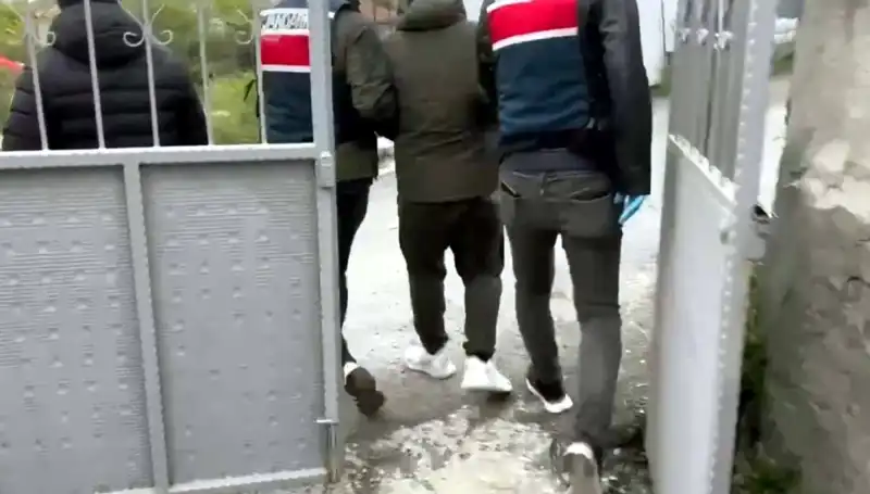 Türkiye'de 1.2 Milyar Liralık Dolandırıcılık: 139 Şüpheli Gözaltına Alındı