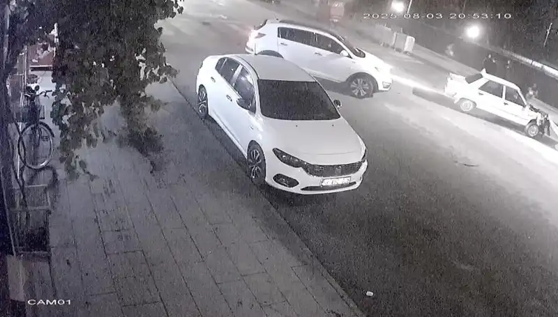 Yayalara Yol Vermek İsterken Kaza Yapan Sürücünün Dramı