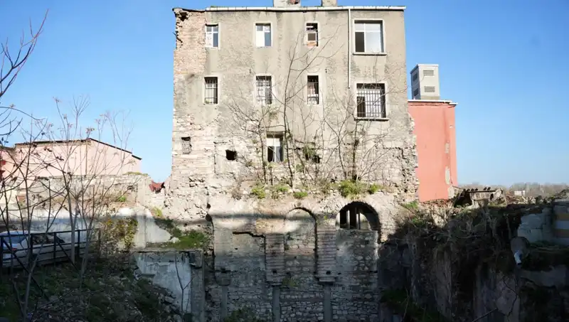 İstanbul’un Tarihinde İz Bırakan Bin 600 Yıllık Bina Ziyaretçilerini Bekliyor