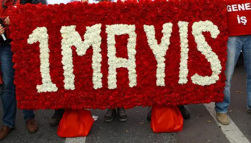 1 Mayıs Emek ve Dayanışma Günü: Tatil Olacak mı? Okullar Açık mı Kalacak?