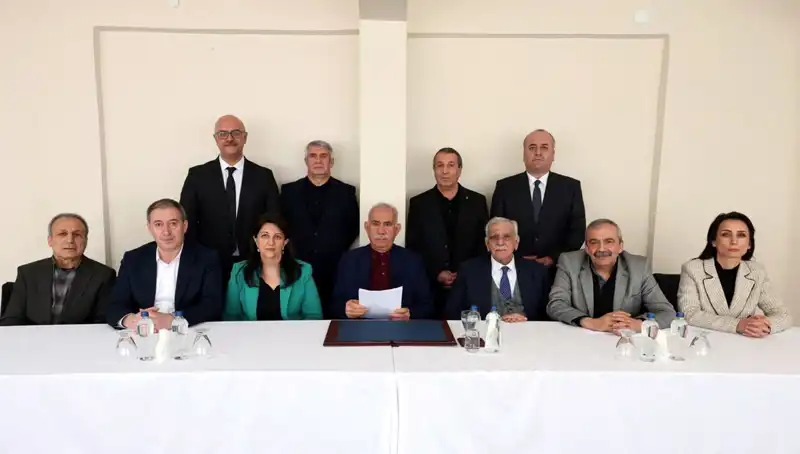 PKK'nın Fesih İlanı ve Terörsüz Türkiye Sürecinde Beklentiler