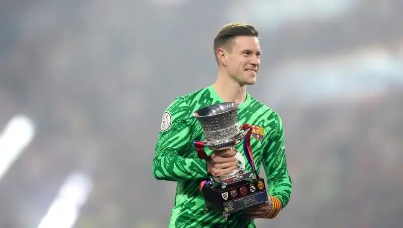 Barcelona'da Ter Stegen İyi Haberi Verdi: Sakatlıktan Dönüş Yolda!