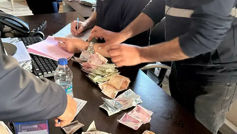 Antalya'da Dilenci Çetesi Operasyonu: 19 Bin Lira Ele Geçirildi!