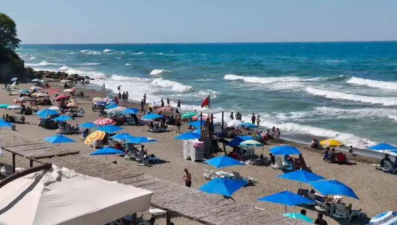 Akçakoca'da Yaz Tatilini Etkileyecek Deniz Yasağı Duyuruldu!