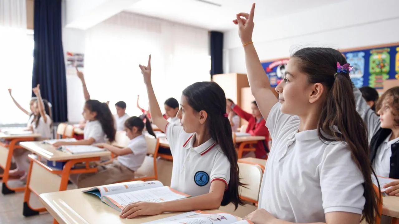 Türkiye’de Eğitim Gören Öğrenci Sayısı 18,7 Milyonu Geçti: Eğitimde Rekor Katılım
