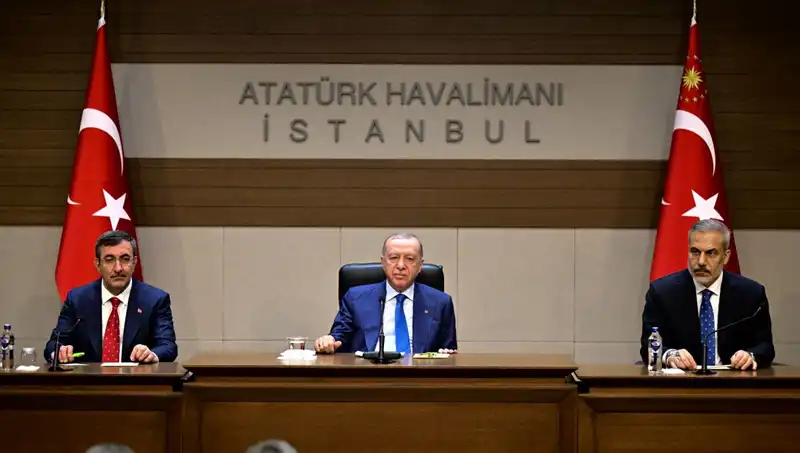 Erdoğan'dan Özel'e Sert Yanıt: "Sağır Duymaz Uydurur" İfadeleri Gündem Oldu