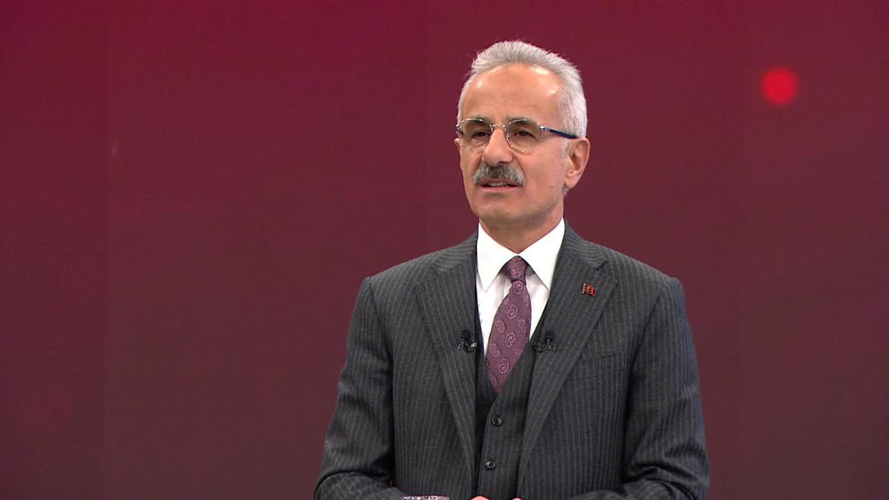 Bakan Uraloğlu: Sosyal Medyaya Düzenleme Yolda!