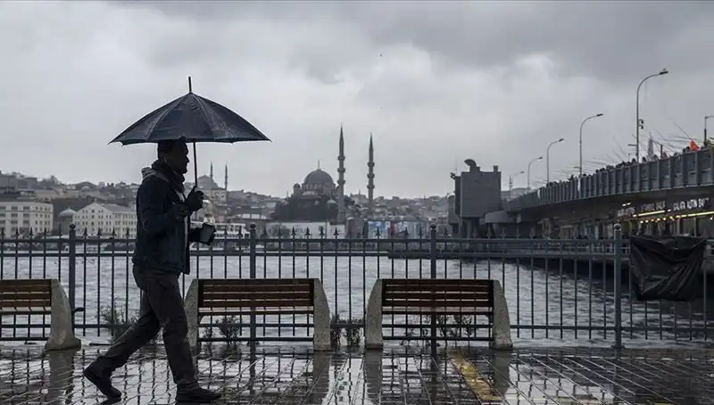 Bahar Havası Yerini Soğuk Kışa Bırakıyor: İstanbul'da Hava Durumu Değişiyor