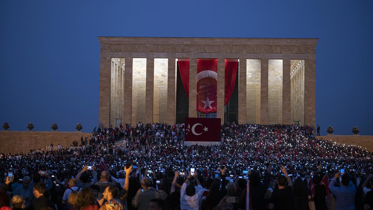 Anıtkabir 2024'te Rekor Ziyaretçi Akını Yaşıyor