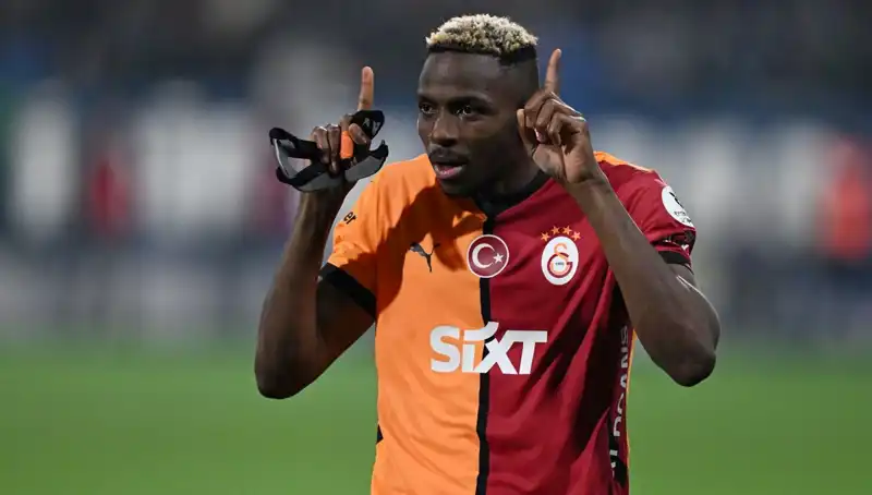 Galatasaray'ın Yeni Yıldızı Osimhen, Süper Lig'de Golleriyle Icardi'yi Aratmıyor