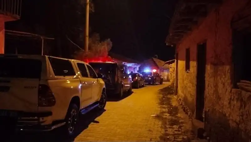 Olayın Ayrıntıları: Babasını Taşla Öldüren Genç Kızın Hikayesi