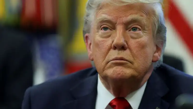 Trump: "Hem Ülkeyi Hem Dünyayı Yönetiyorum" İfadesinin Ardındaki Gerçekler