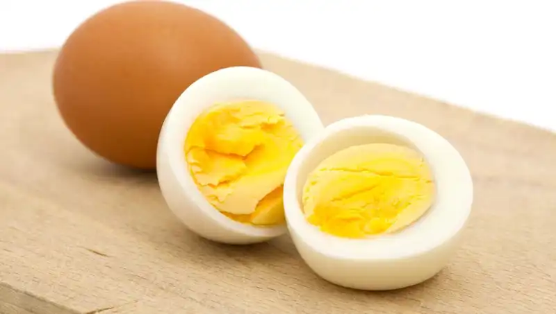 Kahvaltıda Sadece Yumurta Yemek: Sağlığınıza Zarar Verebilecek Besin Eksiklikleri