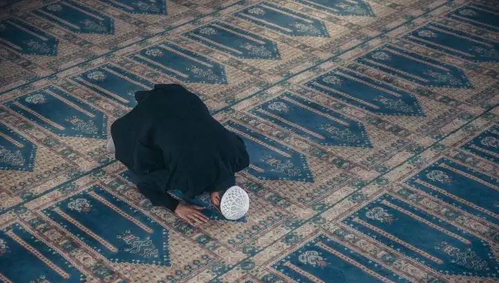12 Eylül Cuma Namazı Saati: İstanbul, Ankara ve İzmir'de Detaylar