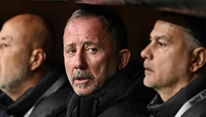 Sergen Yalçın, Karen Dönüşü ile Beşiktaş'ı Yeniden Şampiyonluğa Taşıyacak mı?