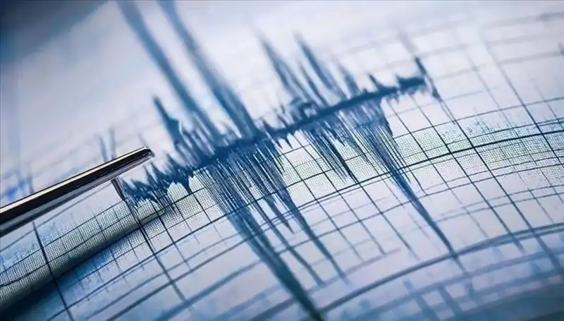 Ege'de 3.0 Büyüklüğünde Deprem: Bölge Halkı Tedirgin Oldu