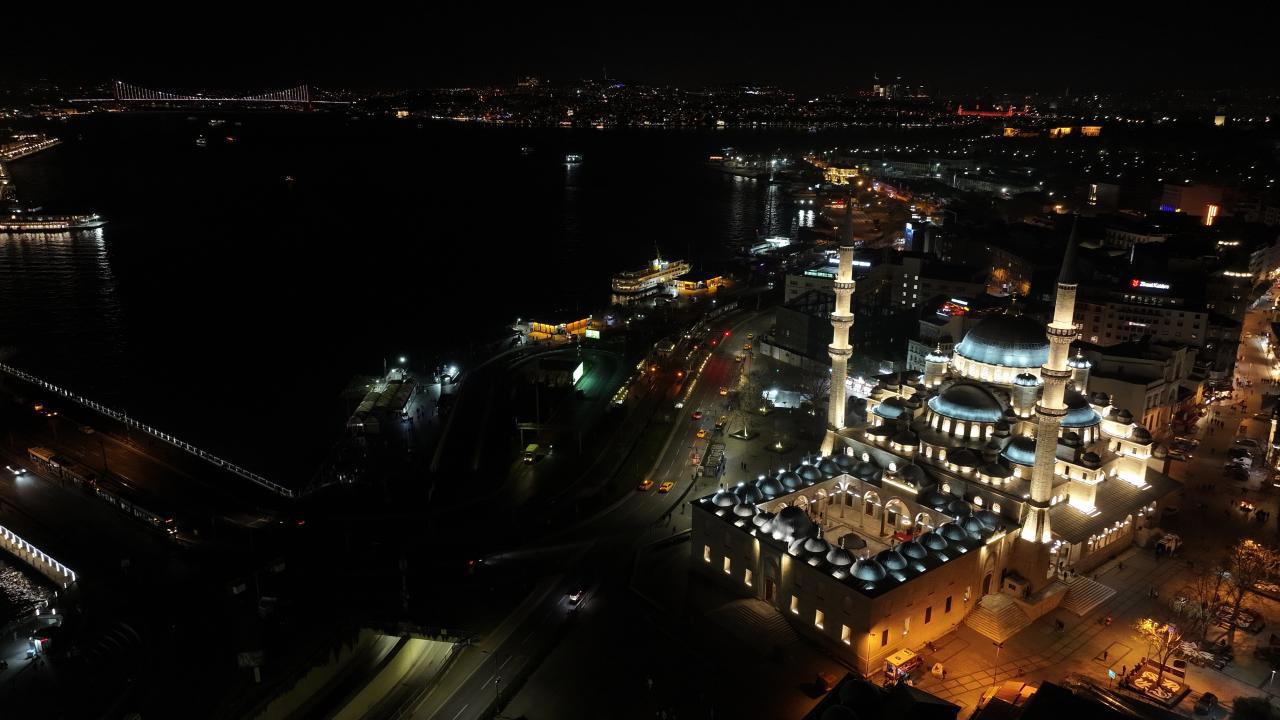 Miraç Kandili'nin Mübarek Gecesi Kutlu Olsun