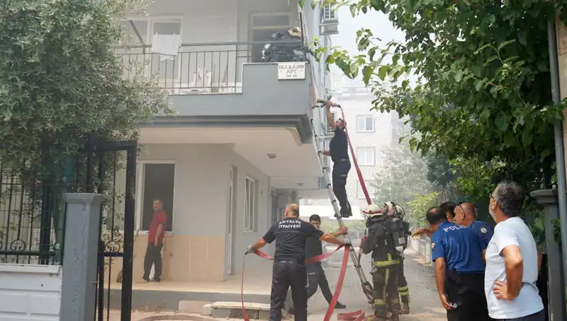 Tartışma Sonrası Arkadaşının Dairelerine Ateş Eden Gençlerin Şok Olayı