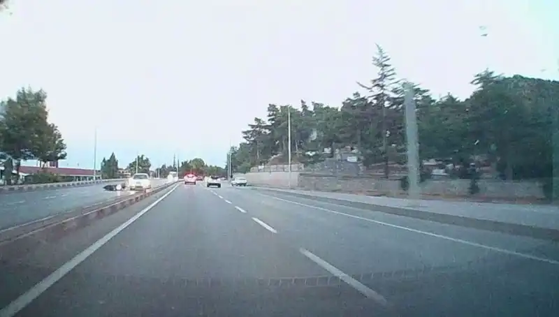 Otomobil ve Motosiklet Çarpıştı: Kaza Yerinde Sıcak Gelişmeler