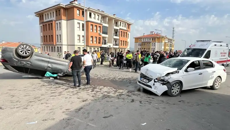 Nurdağı'nda Korkunç Kaza: 6 Çocukla Toplam 9 Yaralı