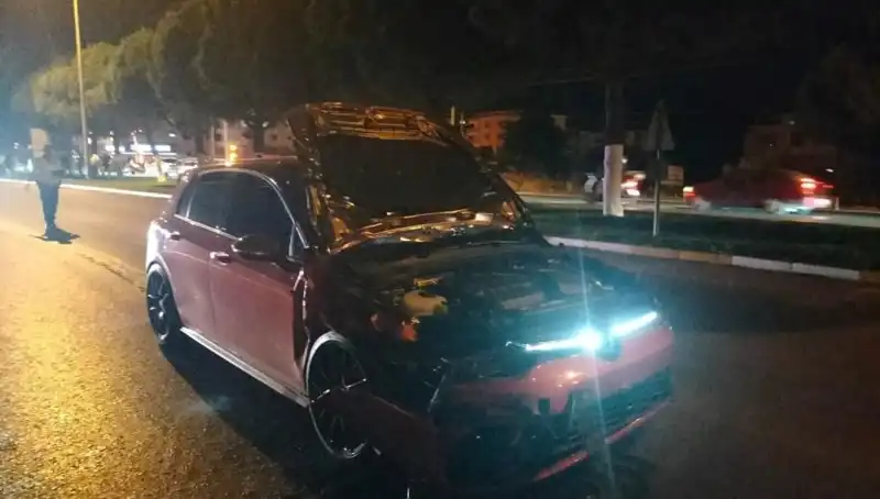 Balıkesir'de Meydana Gelen Kaza: 1 Ölü, 1 Yaralı Motosiklet ve Otomobil Çarpıştı!