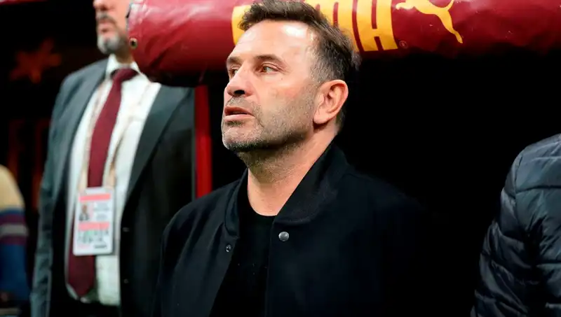 Galatasaray'da Okan Buruk'tan Şok Değişiklik: Takımda Neler Oluyor?