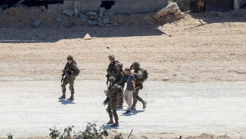 İsrail Ordusu Acil Ambulansın Geçişine Engel Oluyor: Hasta Riskte!
