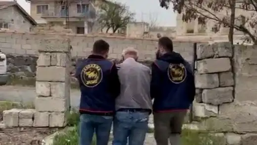 Samsun'da 49 Yıl Hapisle Aranan Şüpheli, Nevşehir'de Dikkat Çekici Bir Operasyonla Yakalandı