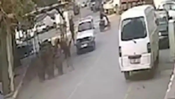 İzmir'de Motosiklet Hırsızlığı Suçüstü: Olayın Şok Detayları