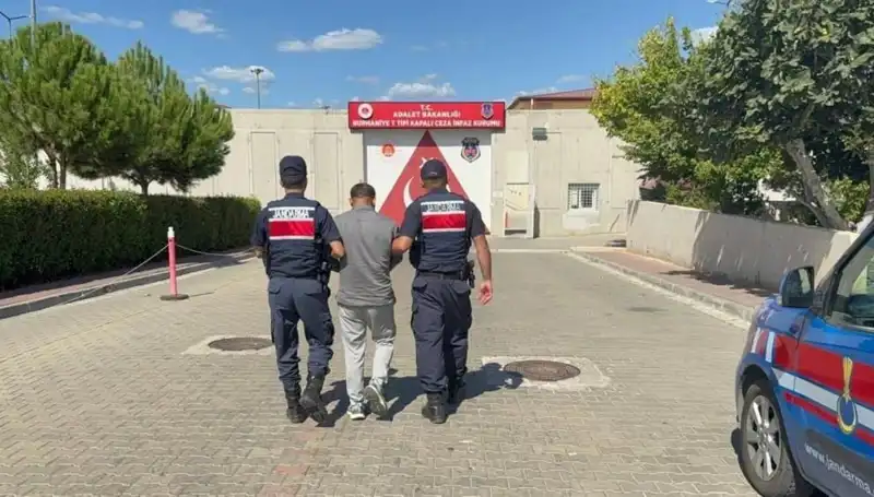 44 Yıl Hapis Cezasıyla Aranan Zanlı Edremit'te Pusuya Düşürüldü!