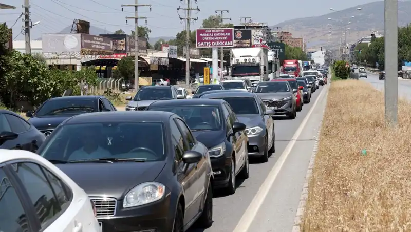 Aydın-Muğla Karayolunda 60 Kilometrelik Araç Kuyruğu! Nedeni Ne?
