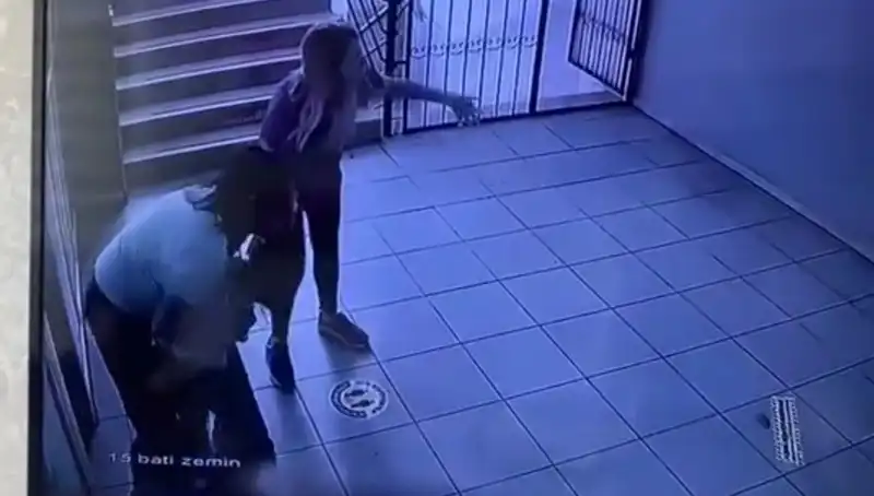 Öğretmenin Uyguladığı Heimlich Manevrası: Bir Hayatı Kurtaran An