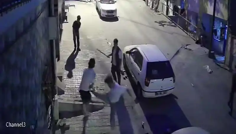 Başakşehir'de Taşlı Sopalı Kavga: Sokaklar Gerilimle Dolu