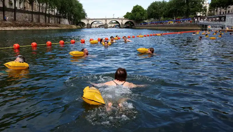 Paris’in Kalbinde Tarihi An: Seine Nehri Eşsiz Bir Deneyime Kavuştu