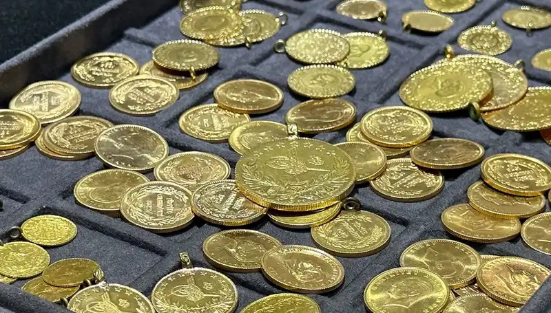 Altın Fiyatları Hafta Sonu Gözler Önünde: Yükseliş mi Düşüş mü Bekleniyor?