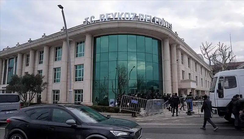 Beykoz Belediyesi'nde Sarsıntı: Başkan Yardımcısı Fidan Gül Adliyeye Sevk Edildi