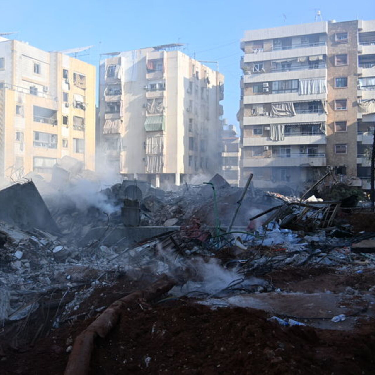 Beyrut'ta Büyük Yıkım: Patlamanın Ardından Şehir Harabeye Döndü