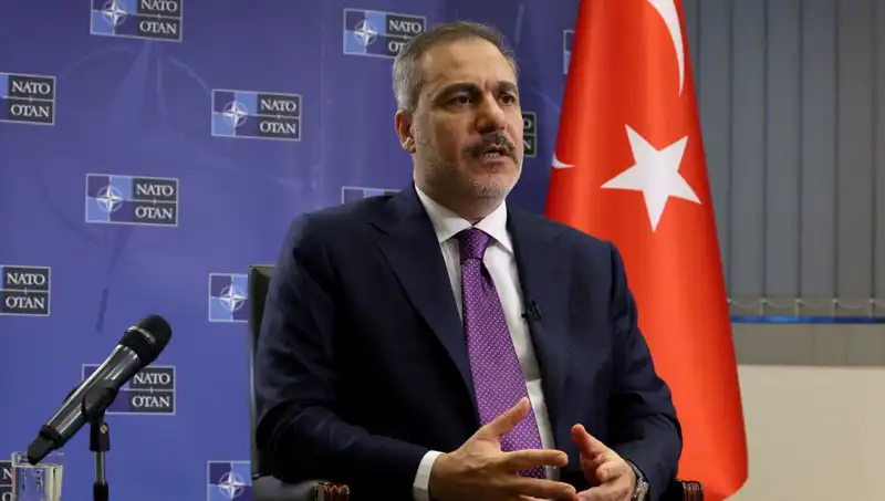 Türkiye'nin Dış Politikasında Yeni Bir Adım: Bakan Fidan BAE'ye Gidiyor